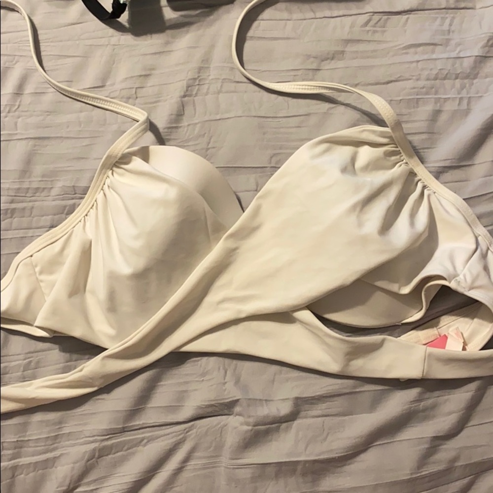 Victoria’s Secret bikini top